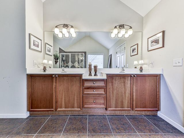 597 Lincolnwood Lane, Acworth, GA 30101