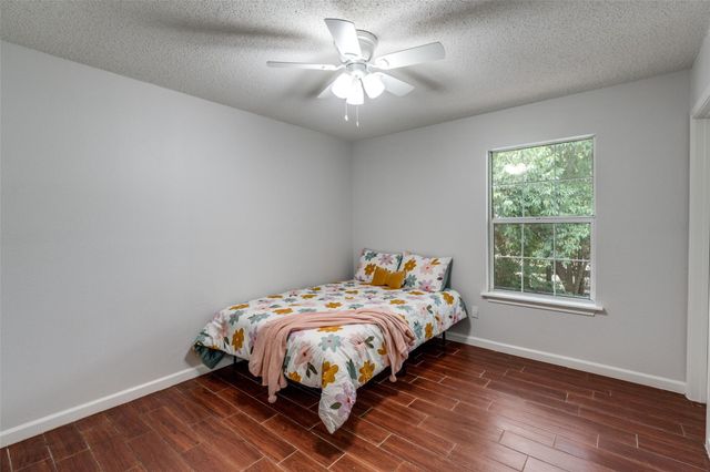 417 N Blanco ST, Lockhart, TX 78644