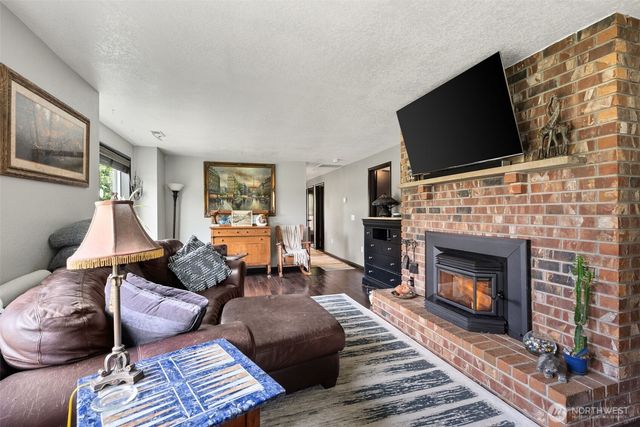 19132 Albany Street SW, Rochester, WA 98579