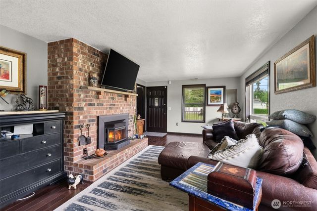 19132 Albany Street SW, Rochester, WA 98579
