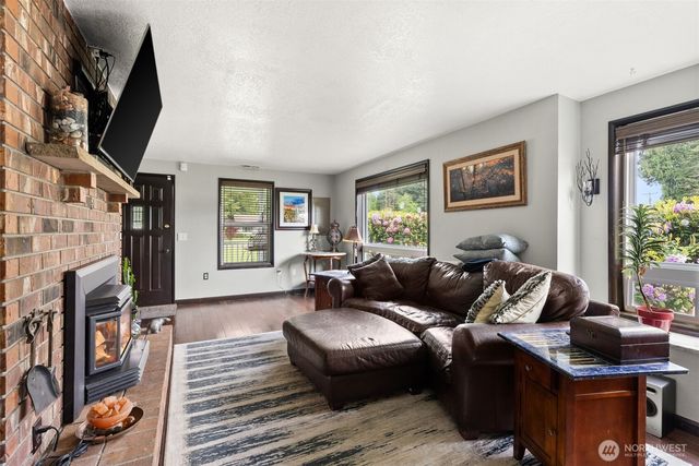 19132 Albany Street SW, Rochester, WA 98579