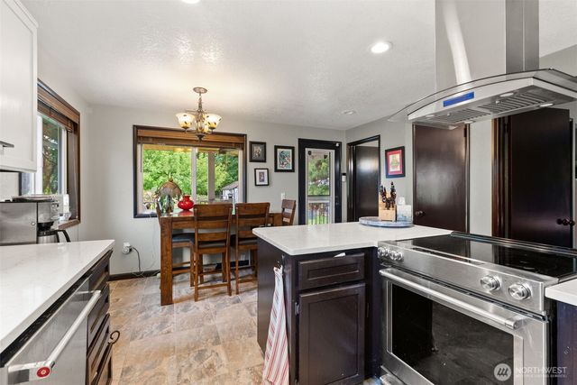 19132 Albany Street SW, Rochester, WA 98579