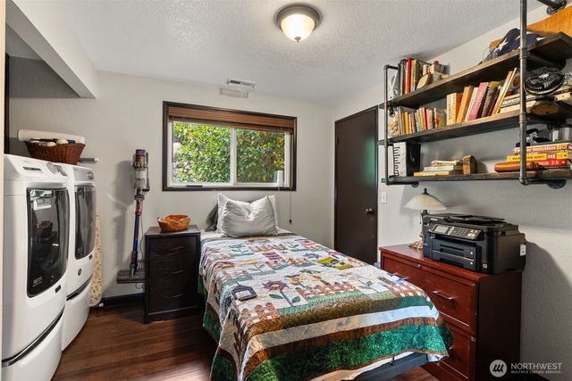 19132 Albany Street SW, Rochester, WA 98579