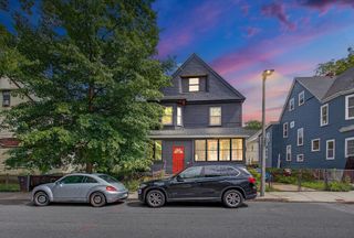 14 Whitman St, Boston, MA 02124