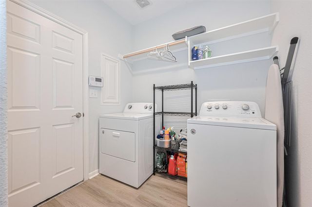 14 Sprite Woods Place, The Woodlands, TX 77382