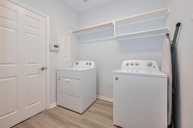 14 Sprite Woods Place, The Woodlands, TX 77382