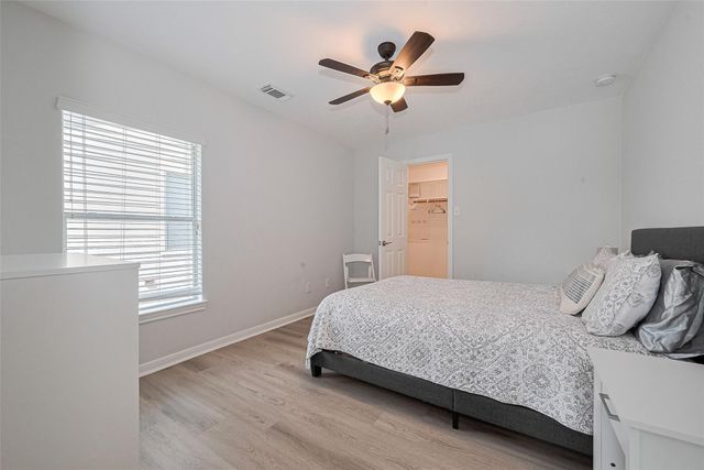 14 Sprite Woods Place, The Woodlands, TX 77382