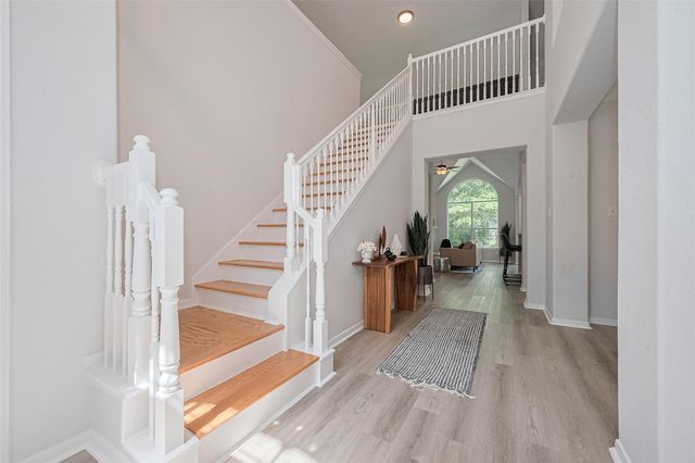 14 Sprite Woods Place, The Woodlands, TX 77382