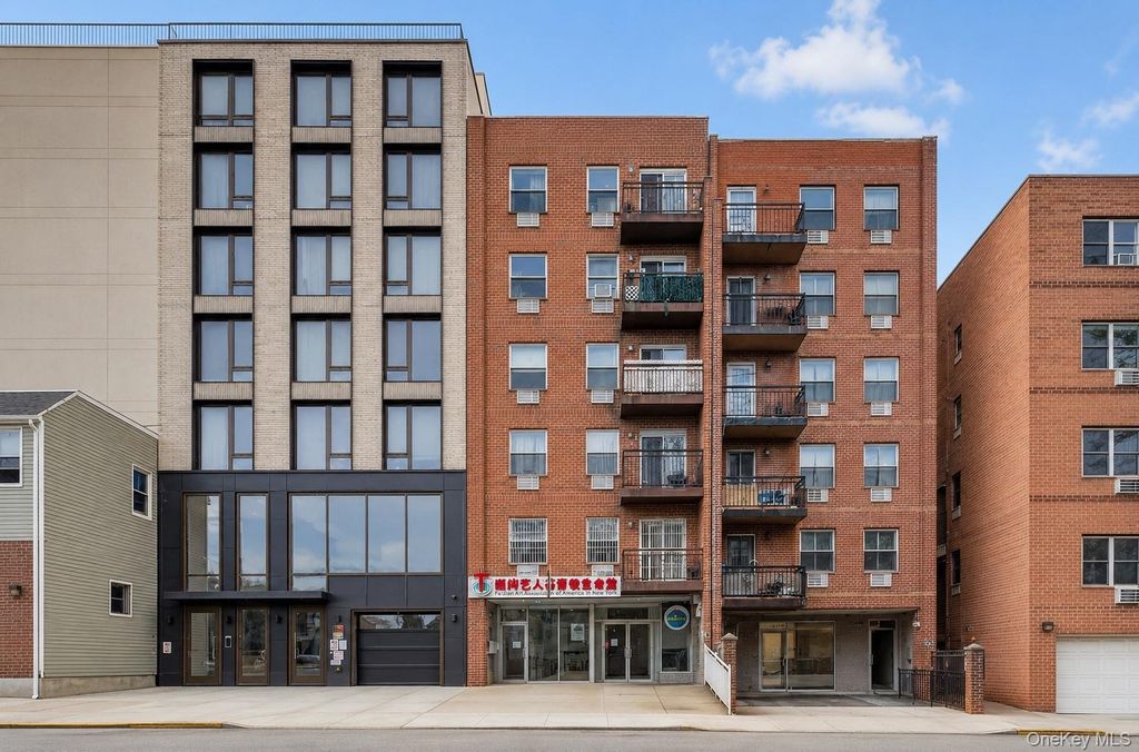 138-10 35th Avenue 5, Flushing, NY 11354 — exterior