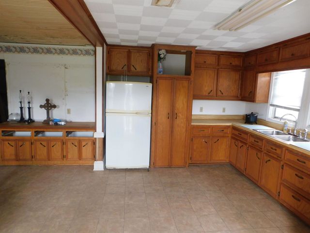 6967 Grand Caillou Road, Houma, LA 70363