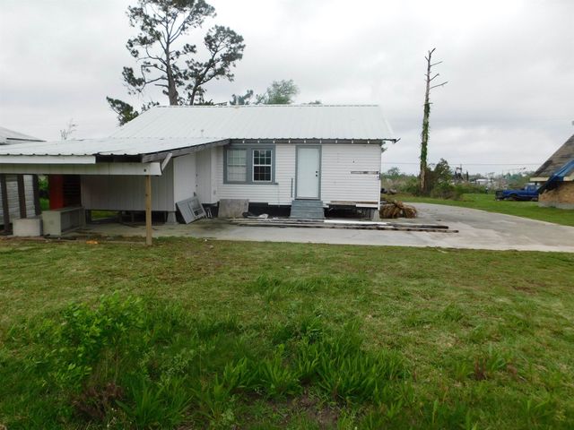 6967 Grand Caillou Road, Houma, LA 70363