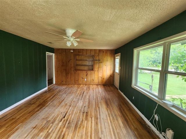 141 English Crossing, East Tawakoni, TX 75472