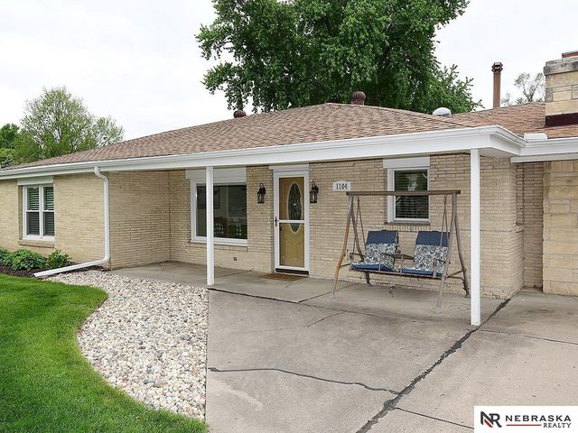 1104 North 85 Street, Omaha, NE 68114