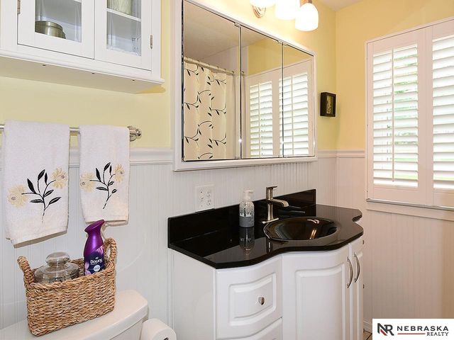 1104 North 85 Street, Omaha, NE 68114