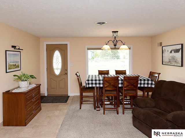 1104 North 85 Street, Omaha, NE 68114