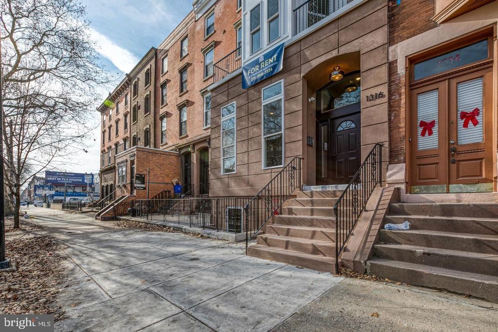 1316 S BROAD ST, PHILADELPHIA, PA 19146 — photo 2