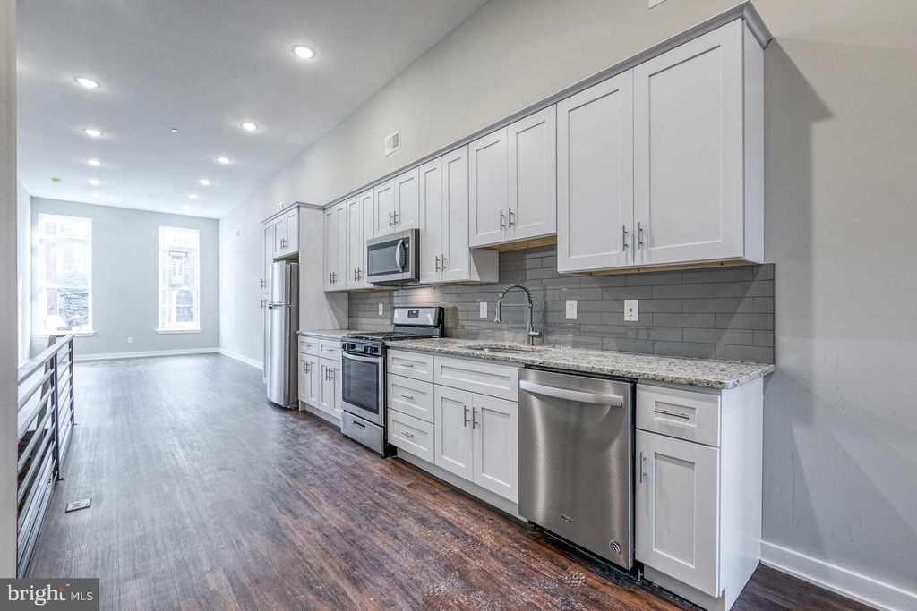 1316 S BROAD ST, PHILADELPHIA, PA 19146 — photo 5