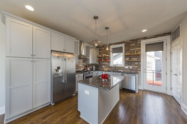 2709 Biloxi Ave, Nashville, TN 37204