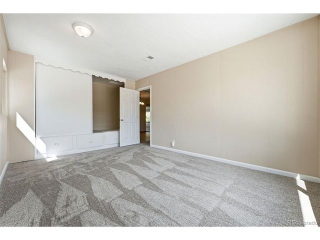 779 Scranton St, Aurora, CO 80011