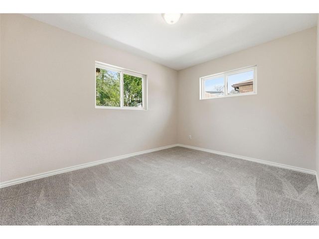 779 Scranton St, Aurora, CO 80011