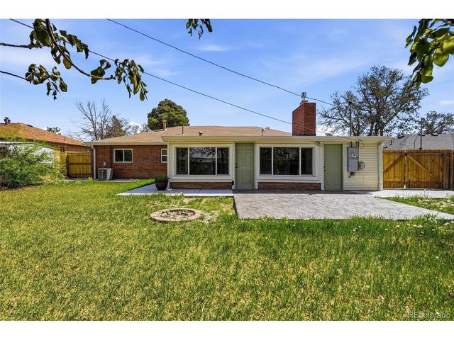 779 Scranton St, Aurora, CO 80011