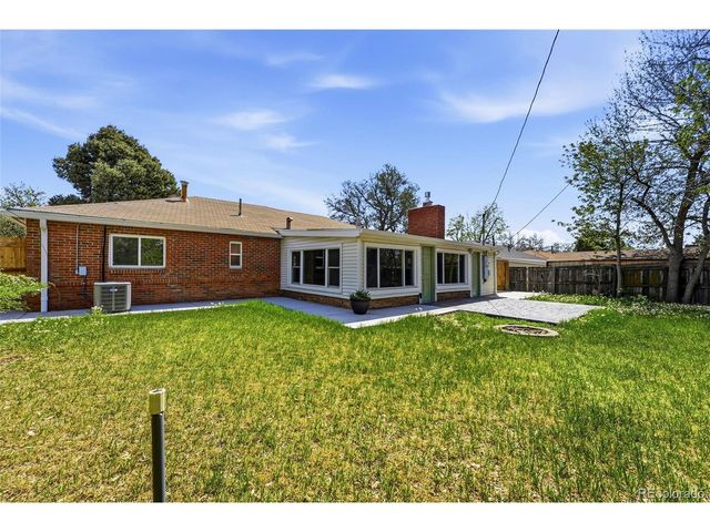 779 Scranton St, Aurora, CO 80011