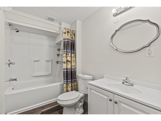 652 RAGLAND Rd, Longview, WA 98632