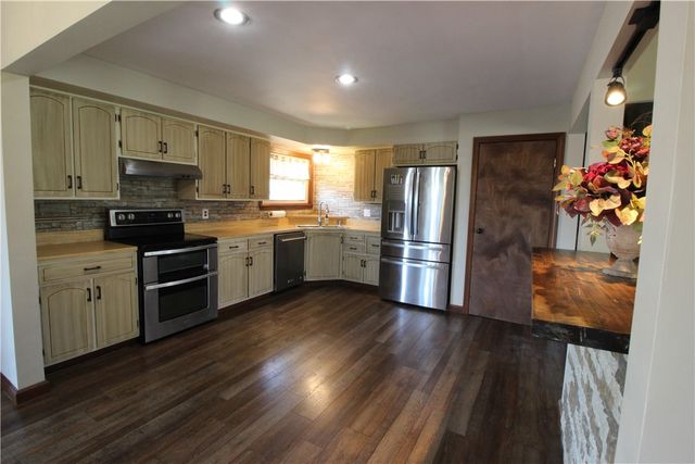 100 Nassau St, Uniontown, PA 15401