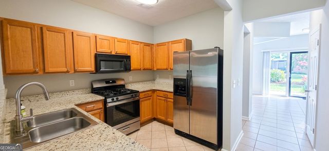 1426 Penhurst Drive, Lawrenceville, GA 30043