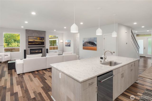 2627 SW 100th Street, Seattle, WA 98146