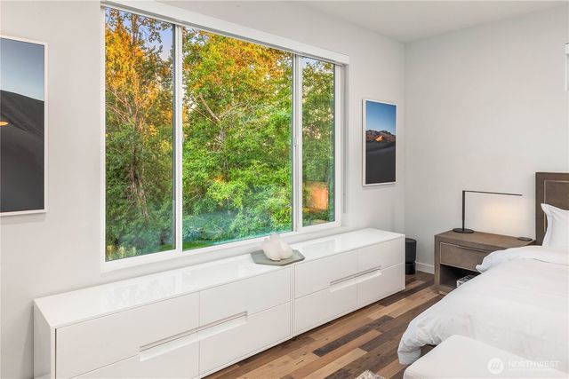 2627 SW 100th Street, Seattle, WA 98146