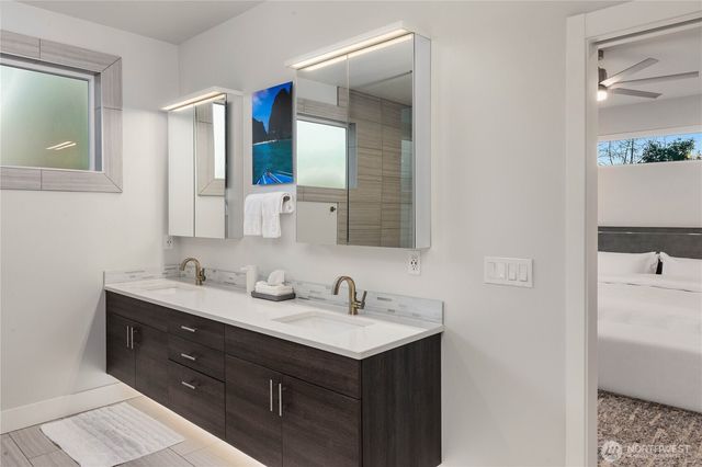 2627 SW 100th Street, Seattle, WA 98146