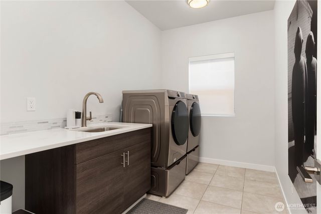 2627 SW 100th Street, Seattle, WA 98146