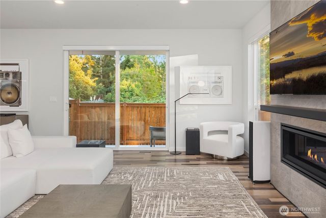 2627 SW 100th Street, Seattle, WA 98146