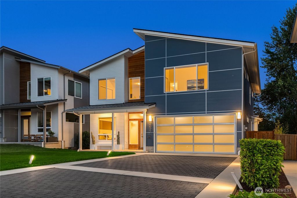 2627 SW 100th Street, Seattle, WA 98146