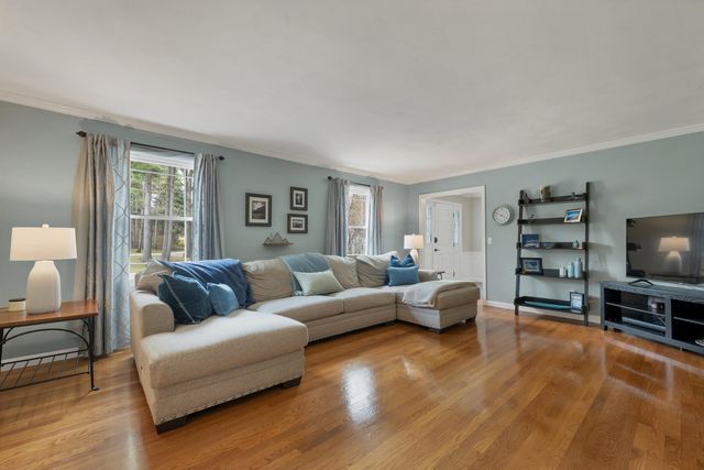 29 Orchard Drive, Hollis, NH 03049