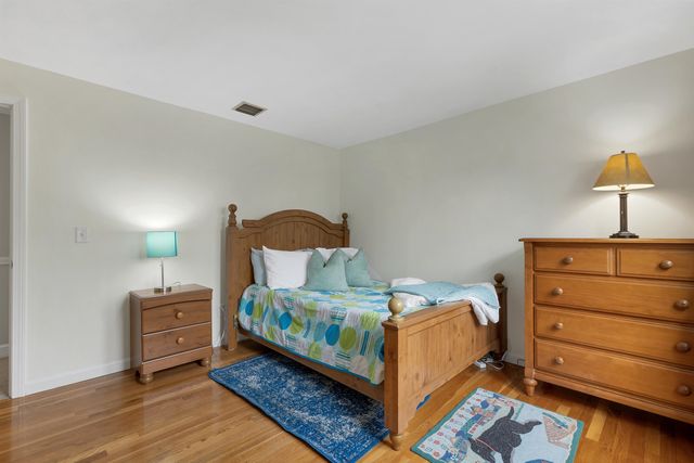 29 Orchard Drive, Hollis, NH 03049