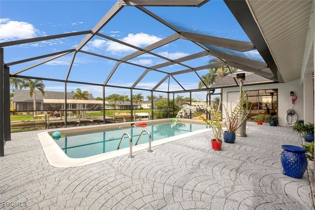1404 SW 49th TER, Cape Coral, FL 33914