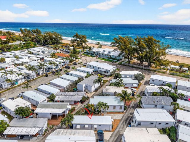 5 Cedar Drive Cd-5, Briny Breezes, FL 33435