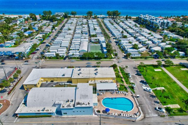 5 Cedar Drive Cd-5, Briny Breezes, FL 33435