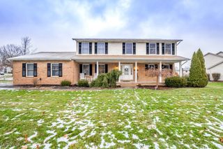2450 Wildflower Lane NE, Massillon, OH 44646