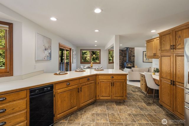 8515 192nd Street SW, Edmonds, WA 98026