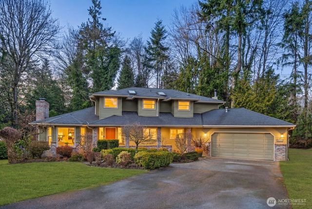 8515 192nd Street SW, Edmonds, WA 98026