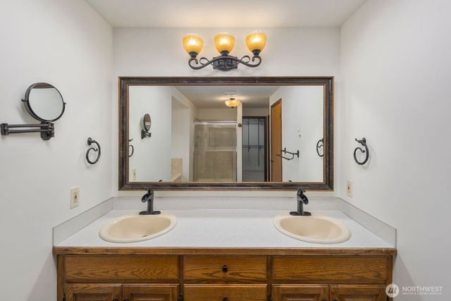 8515 192nd Street SW, Edmonds, WA 98026