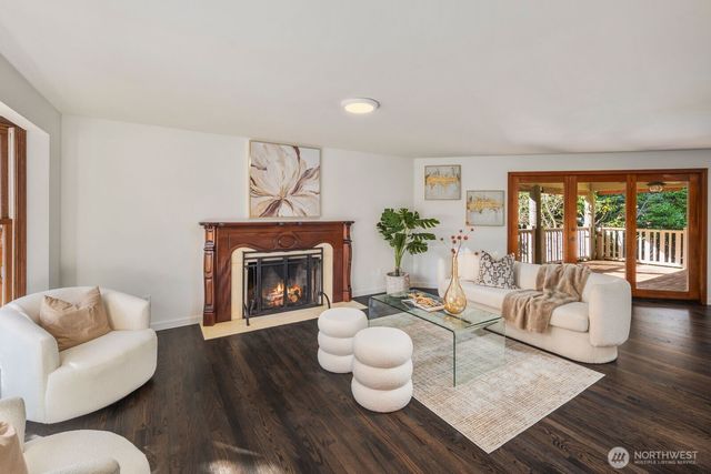 8515 192nd Street SW, Edmonds, WA 98026