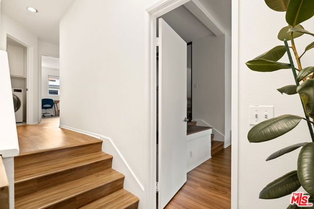 22525 Sherman Way 203, West Hills (los Angeles), CA 91307