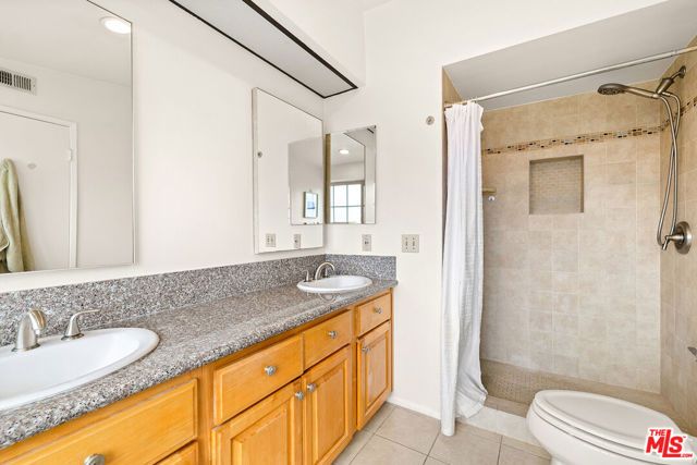 22525 Sherman Way 203, West Hills (los Angeles), CA 91307