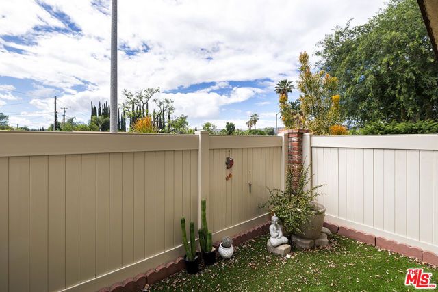 22525 Sherman Way 203, West Hills (los Angeles), CA 91307