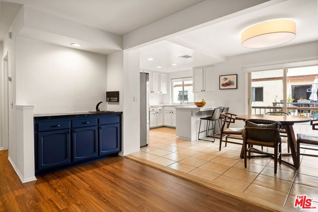 22525 Sherman Way 203, West Hills (los Angeles), CA 91307