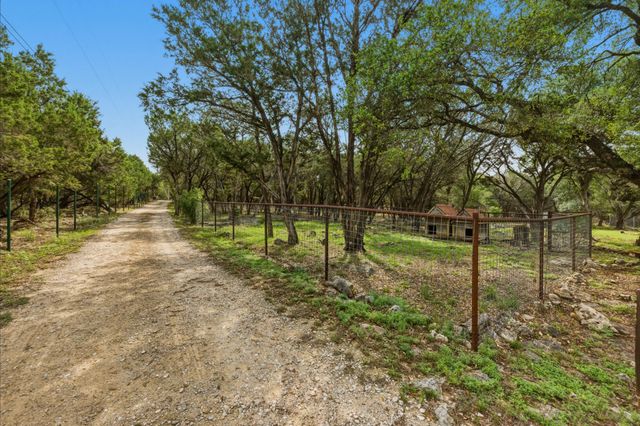 410 Cedar Bend RD, Wimberley, TX 78676